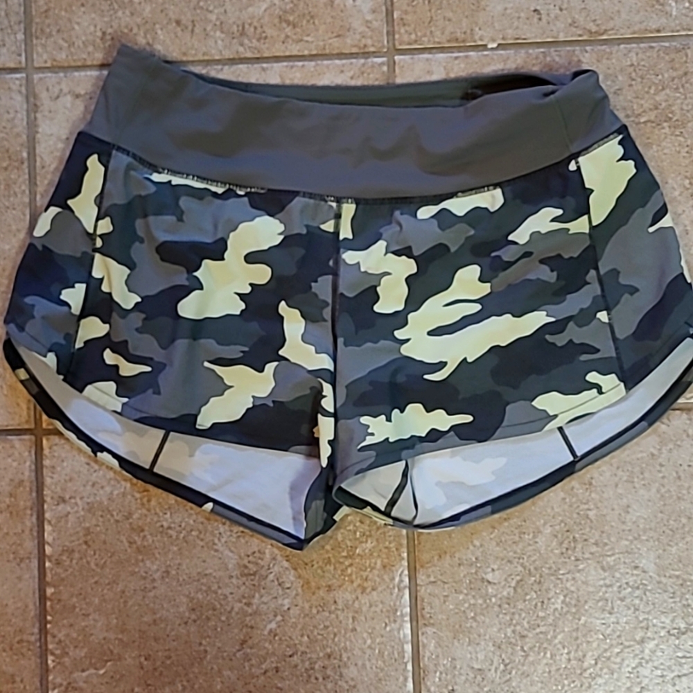 Lululemon size 10 speed shorts 4" inseam